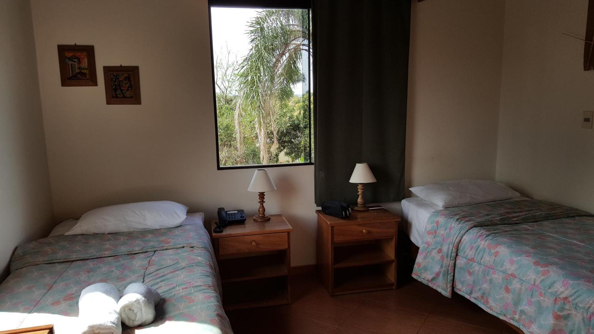 Las Orquideas Parque Hotel Ciudad del Este Rum bild