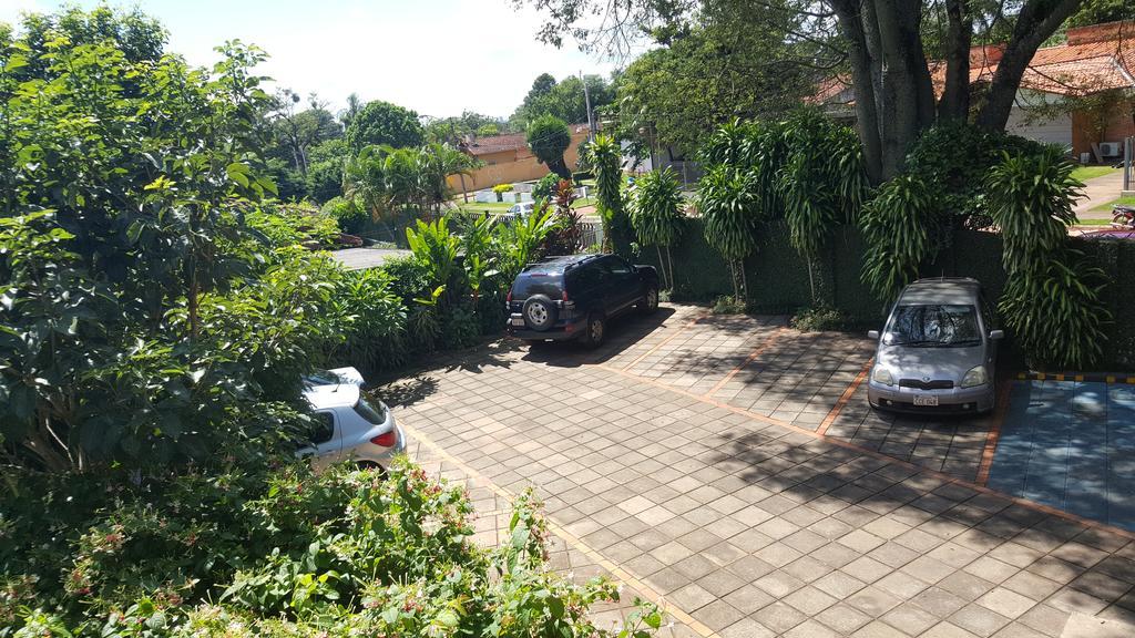 Las Orquideas Parque Hotel Ciudad del Este Exteriör bild
